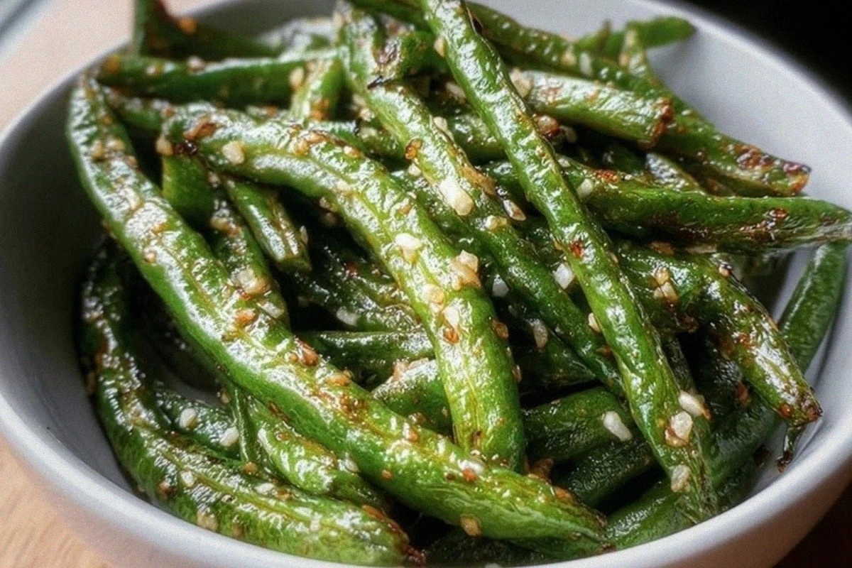 Air Fryer Garlic Roasted Green Beans
